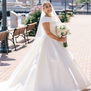 Meet your posher, Carolyn